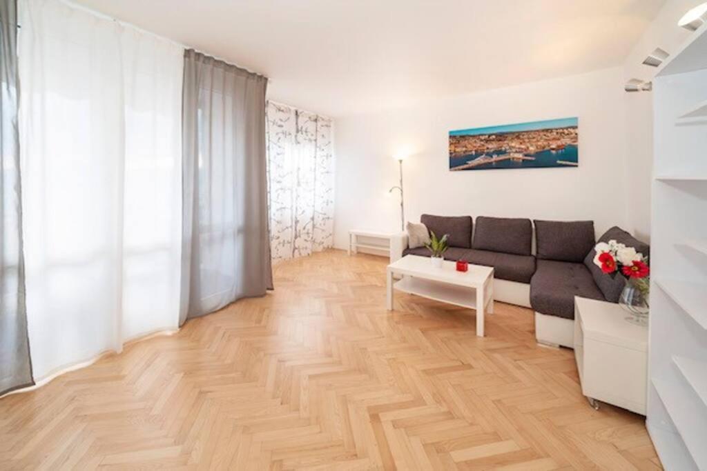 Sea City View W/ 2Bd 1Bt Free Street Parking 리예카 외부 사진